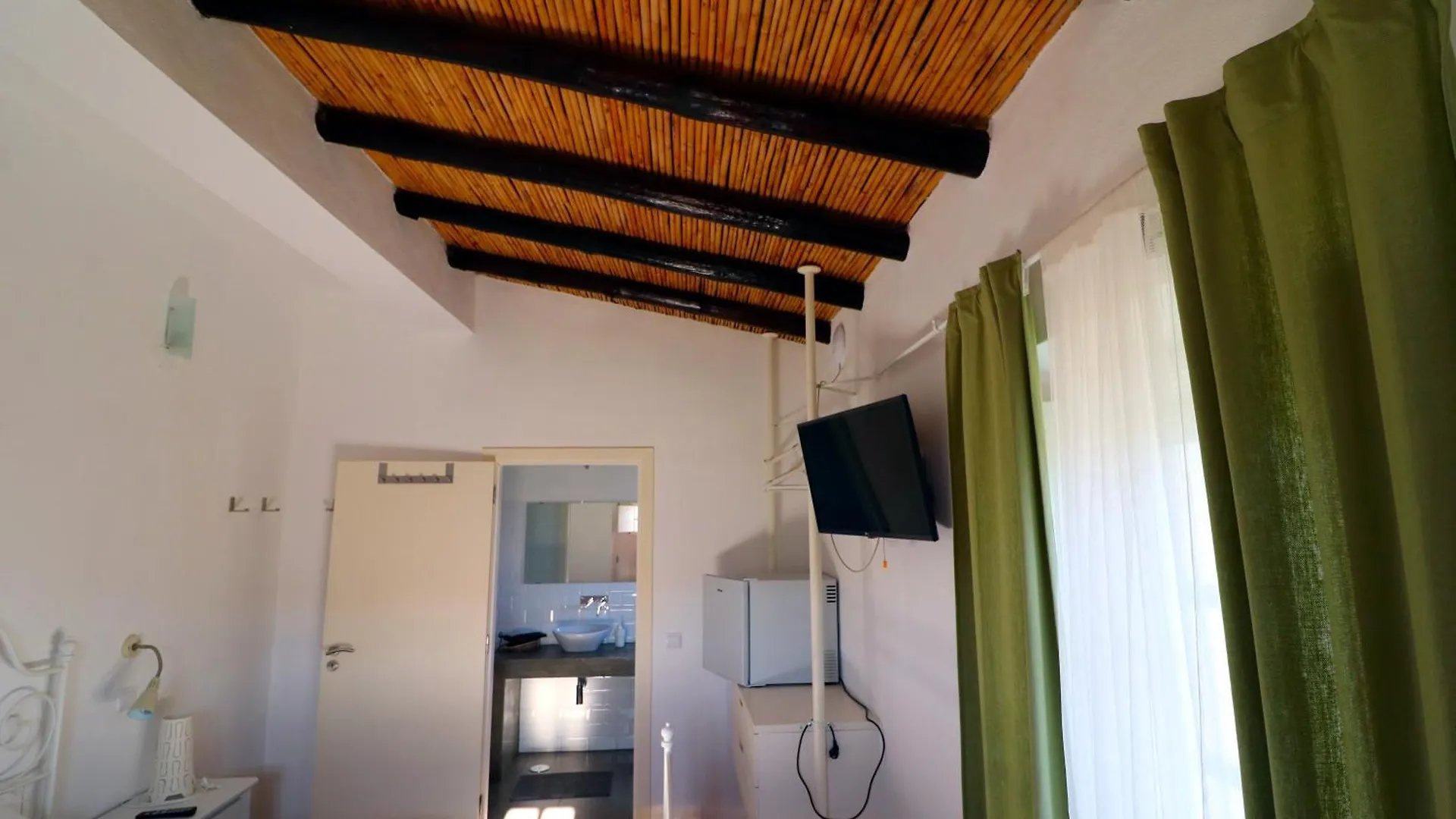 Moinhos Das Mares Guest House Fuzeta 3*,  Portugal